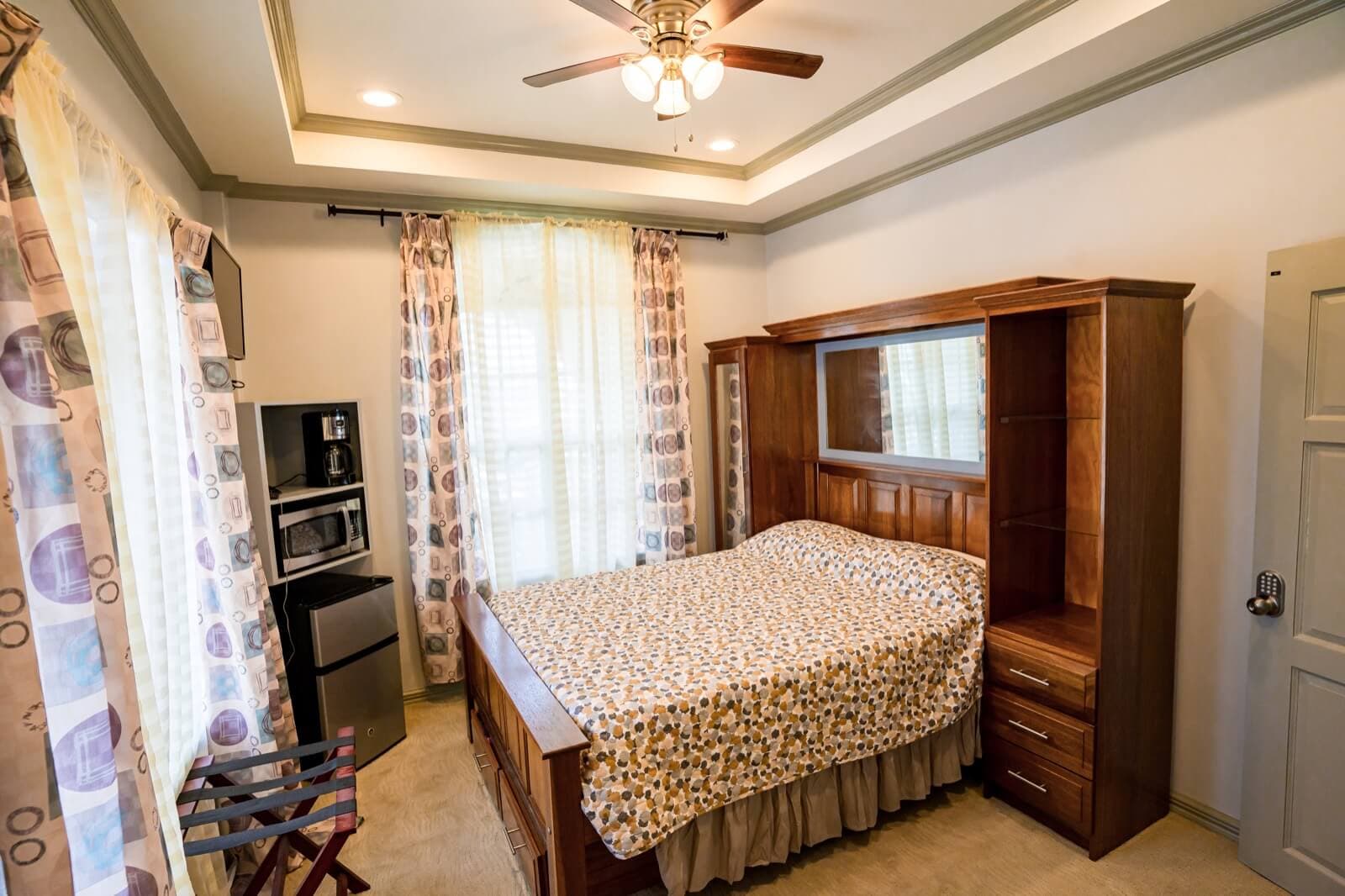 B&B common area